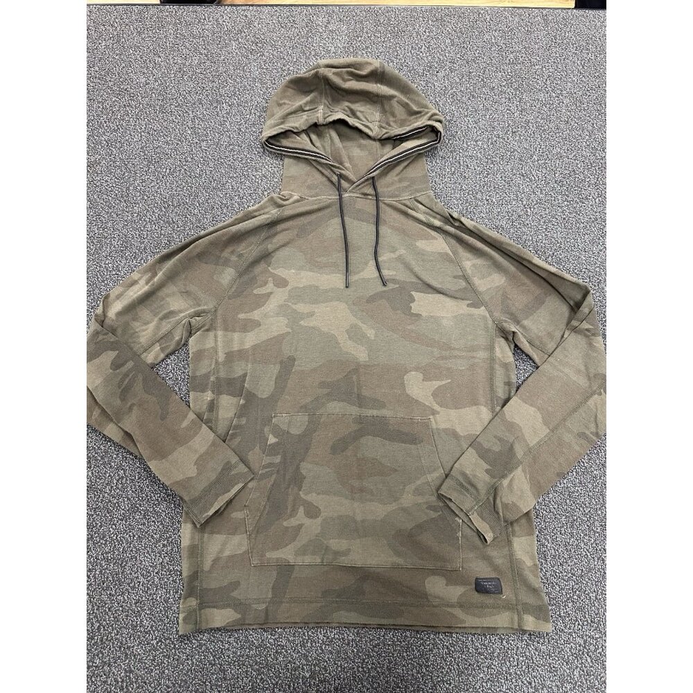 Abercrombie & Fitch Men's Medium Green Camo Long Sleeve With Hood